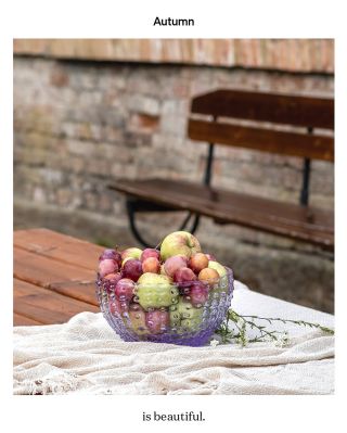 The sweetness of autumn, served in the 24 cm Hobnail Large Bowl. On your wishlist?📃 #annavonlipa #everydaybeauty